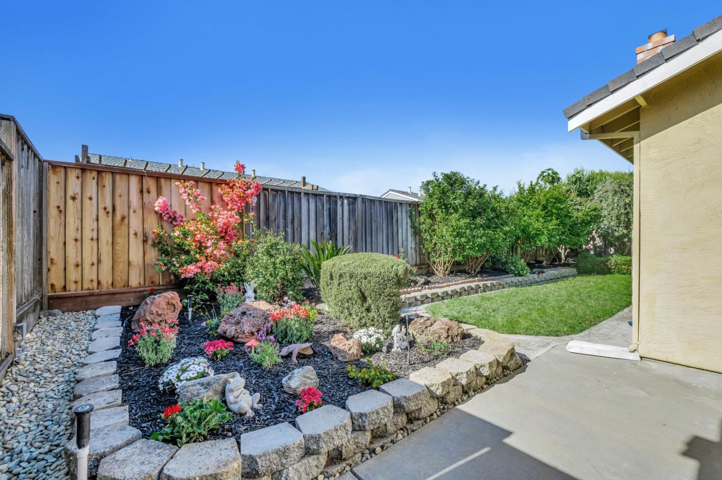 Detail Gallery Image 29 of 34 For 4329 Jessica Cir, Fremont,  CA 94555 - 4 Beds | 2 Baths