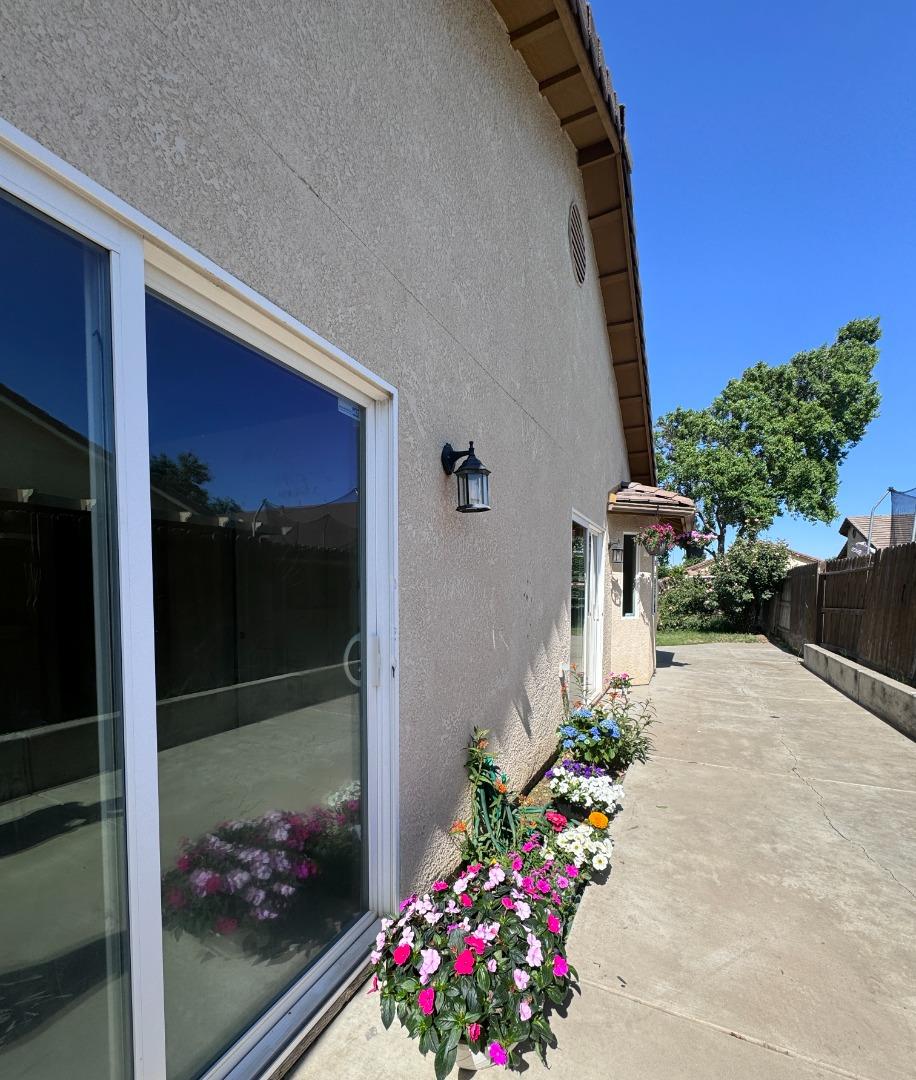 Detail Gallery Image 11 of 13 For 2344 Siena Ct., Merced,  CA 95341 - 3 Beds | 2 Baths
