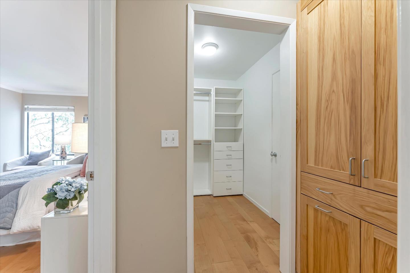 Detail Gallery Image 30 of 109 For 2 Commodore Dr #D378,  Emeryville,  CA 94608 - 2 Beds | 2 Baths
