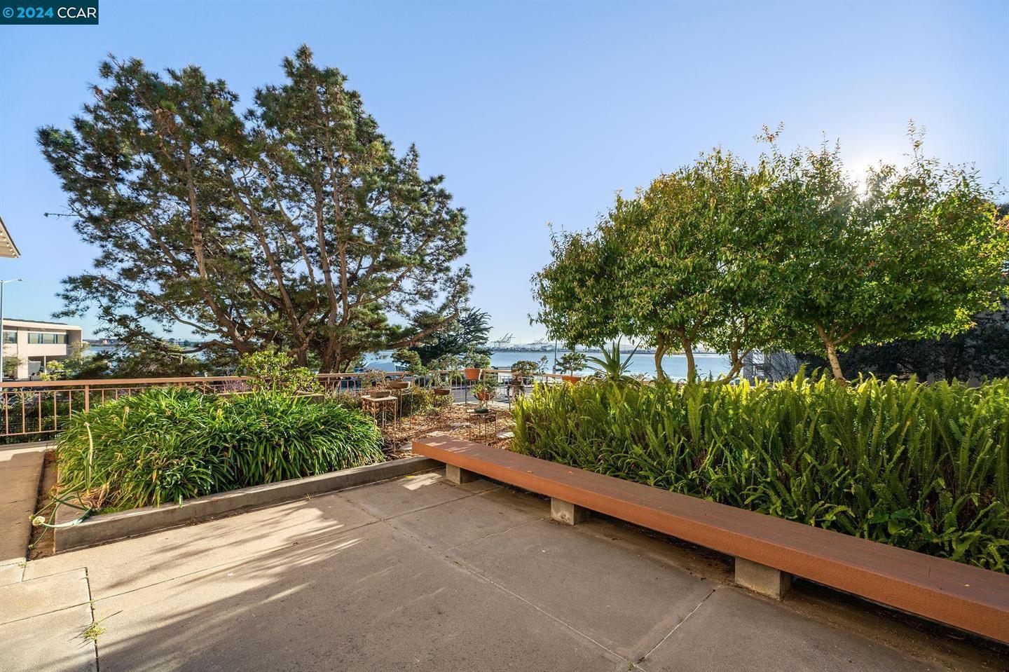 Detail Gallery Image 71 of 109 For 2 Commodore Dr #D378,  Emeryville,  CA 94608 - 2 Beds | 2 Baths