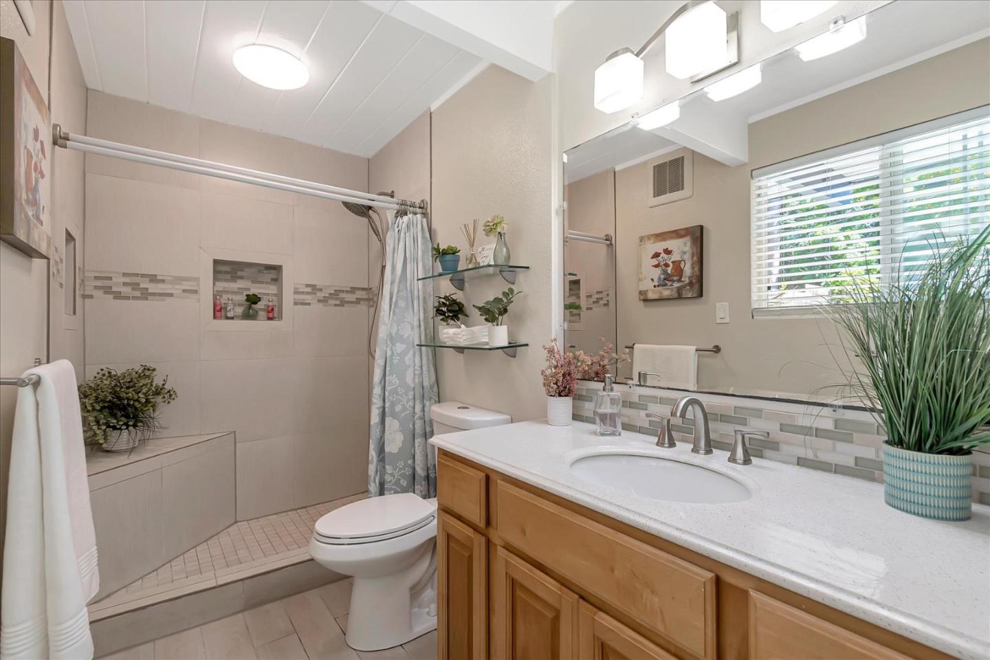 Detail Gallery Image 32 of 53 For 6140 Willowgrove Ln, Cupertino,  CA 95014 - 4 Beds | 2 Baths