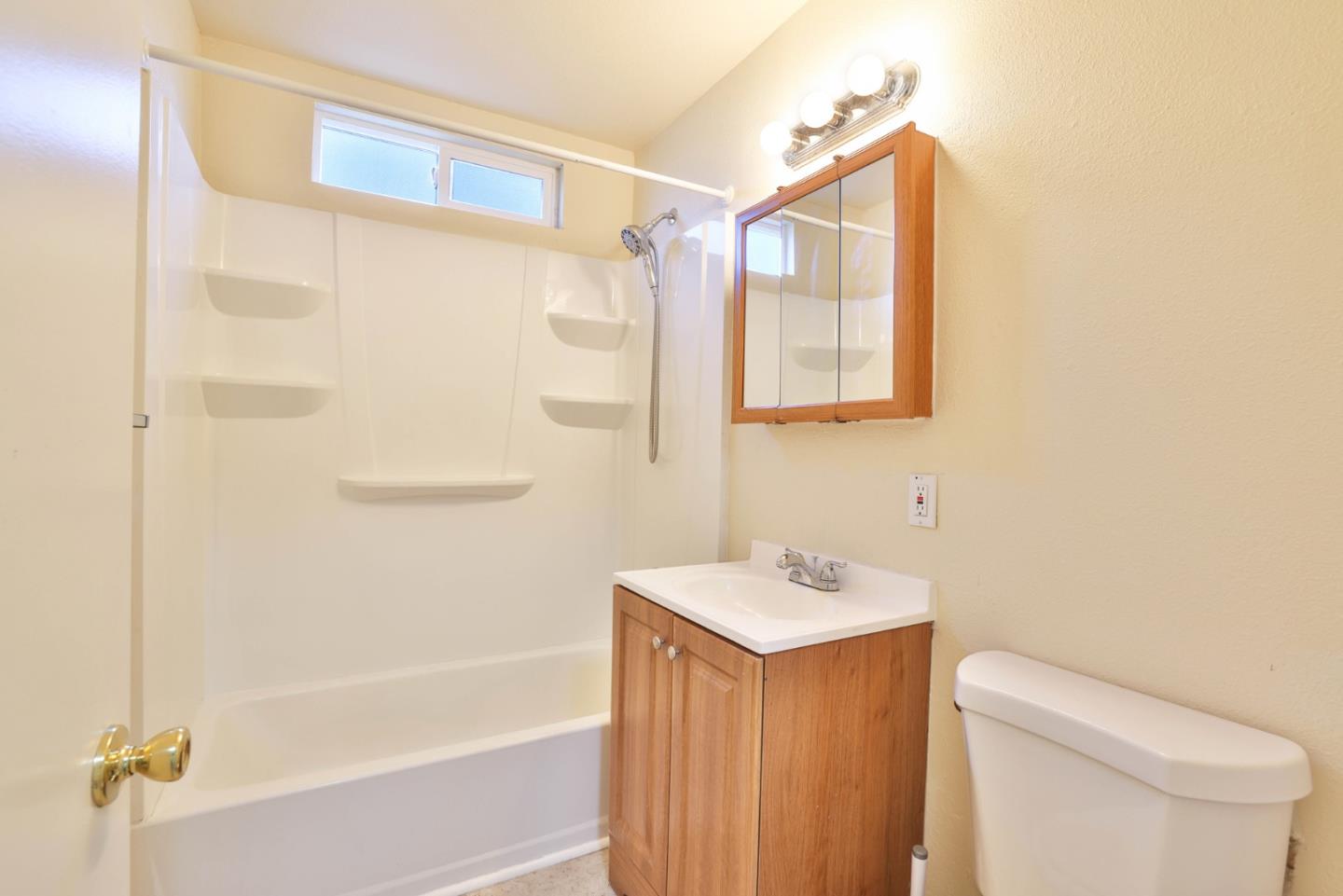 Detail Gallery Image 17 of 30 For 4901 Trent Dr, San Jose,  CA 95124 - 3 Beds | 2 Baths