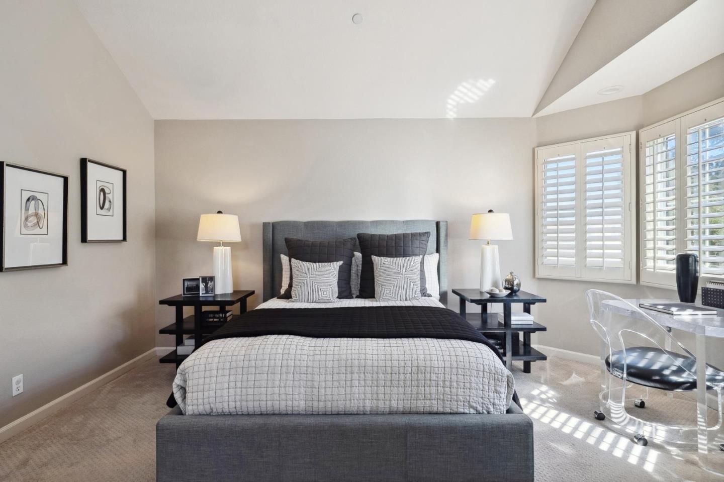 Detail Gallery Image 11 of 20 For 131 Anchor Bay Ter, Sunnyvale,  CA 94086 - 4 Beds | 2/1 Baths
