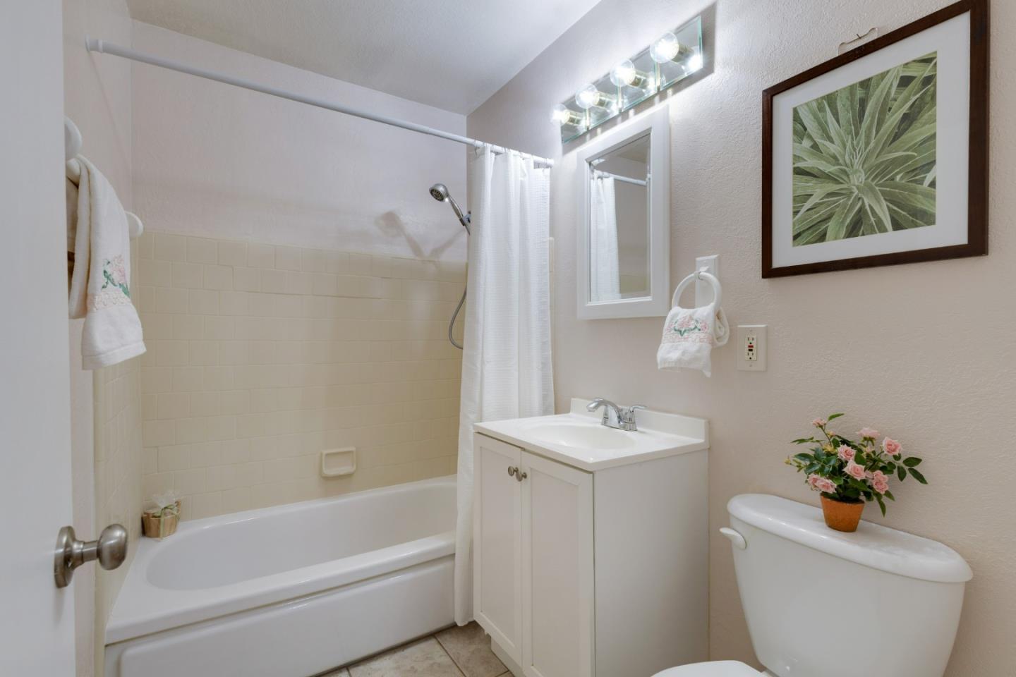 Detail Gallery Image 14 of 17 For 1142 Foley Ave, Santa Clara,  CA 95051 - 3 Beds | 2 Baths