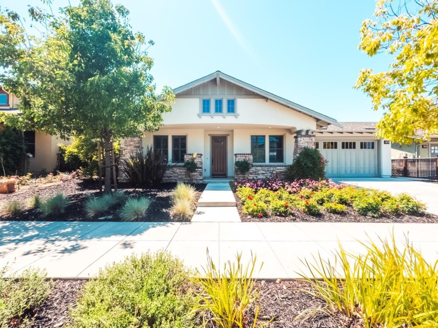 Detail Gallery Image 1 of 1 For 1307 Cordilleras Ave, Sunnyvale,  CA 94087 - 4 Beds | 3 Baths