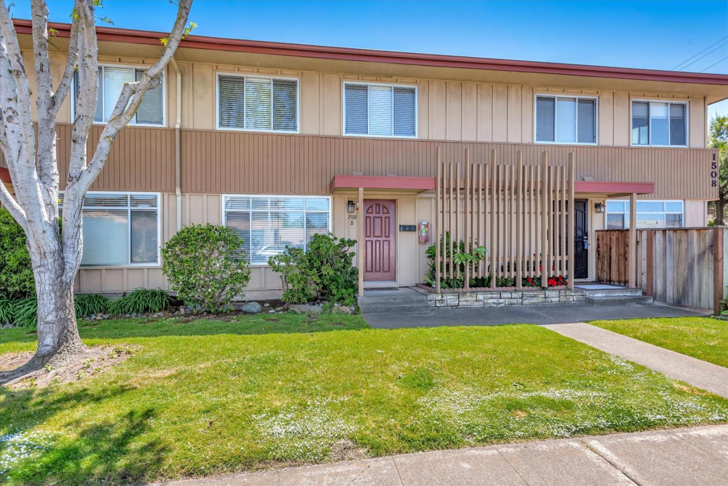 Detail Gallery Image 1 of 26 For 1508 Day Ave #B,  San Mateo,  CA 94403 - 3 Beds | 1/1 Baths