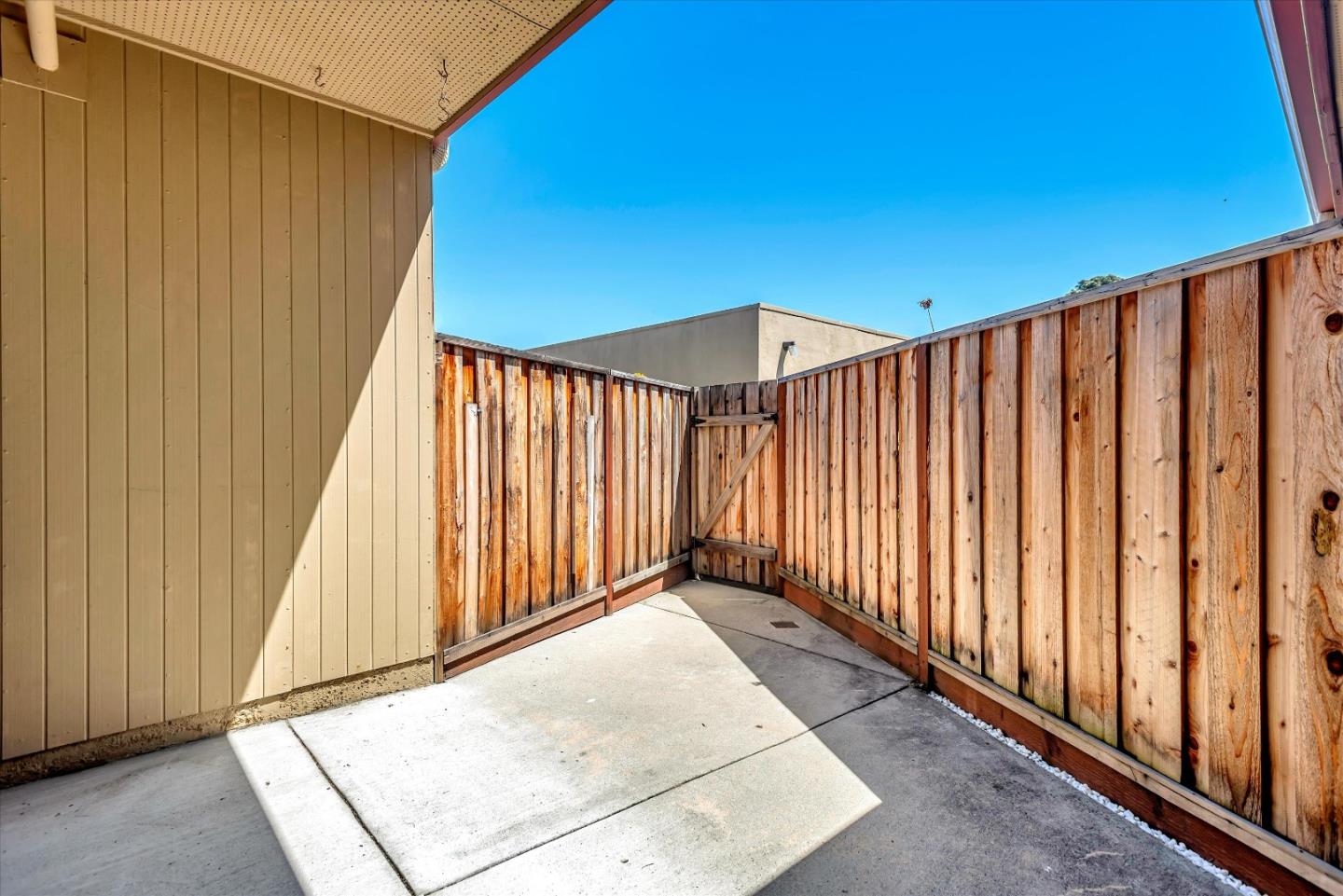 Detail Gallery Image 18 of 26 For 1508 Day Ave #B,  San Mateo,  CA 94403 - 3 Beds | 1/1 Baths
