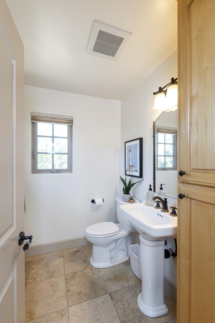 Detail Gallery Image 31 of 49 For 4287 Opal Cliff Dr, Santa Cruz,  CA 95062 - 4 Beds | 3/1 Baths