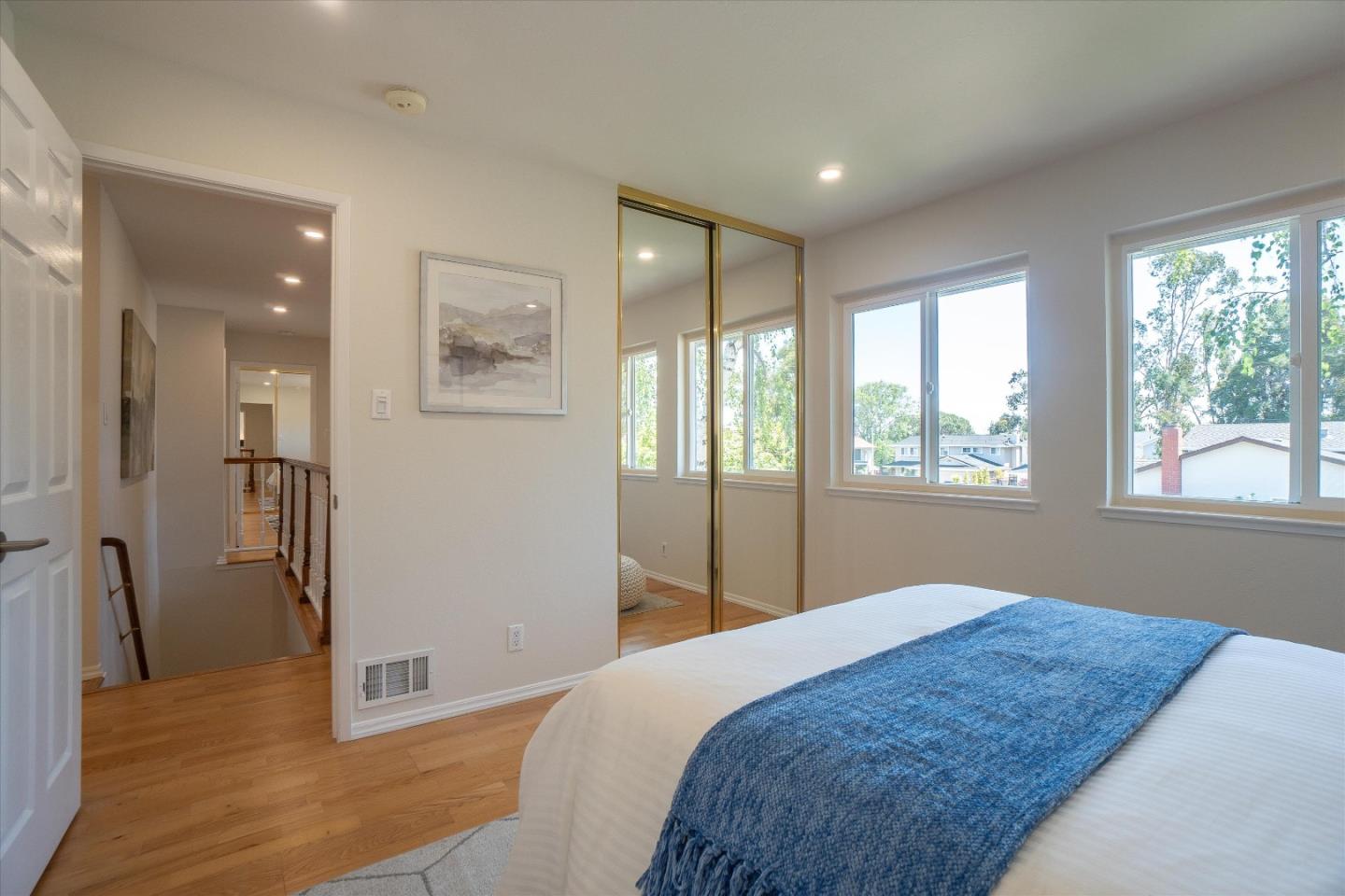 Detail Gallery Image 33 of 67 For 1846 Whitecliff Way, San Mateo,  CA 94402 - 5 Beds | 3/1 Baths