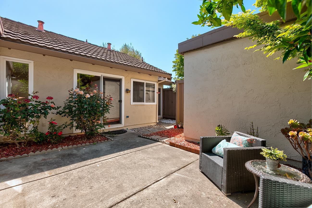 Detail Gallery Image 31 of 37 For 5814 Randleswood Ct, San Jose,  CA 95129 - 2 Beds | 2 Baths