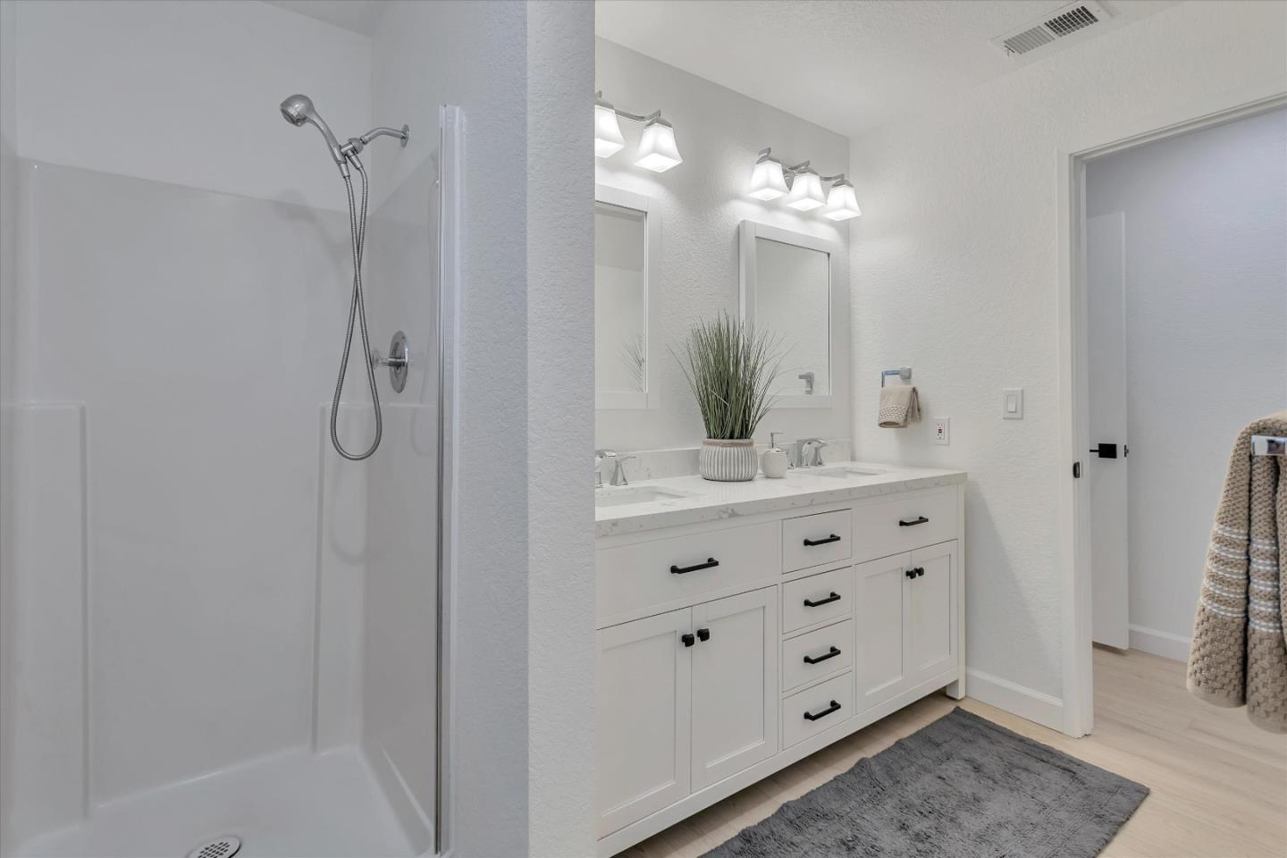 Detail Gallery Image 21 of 41 For 5723 Saxony Ct, San Jose,  CA 95123 - 2 Beds | 2 Baths