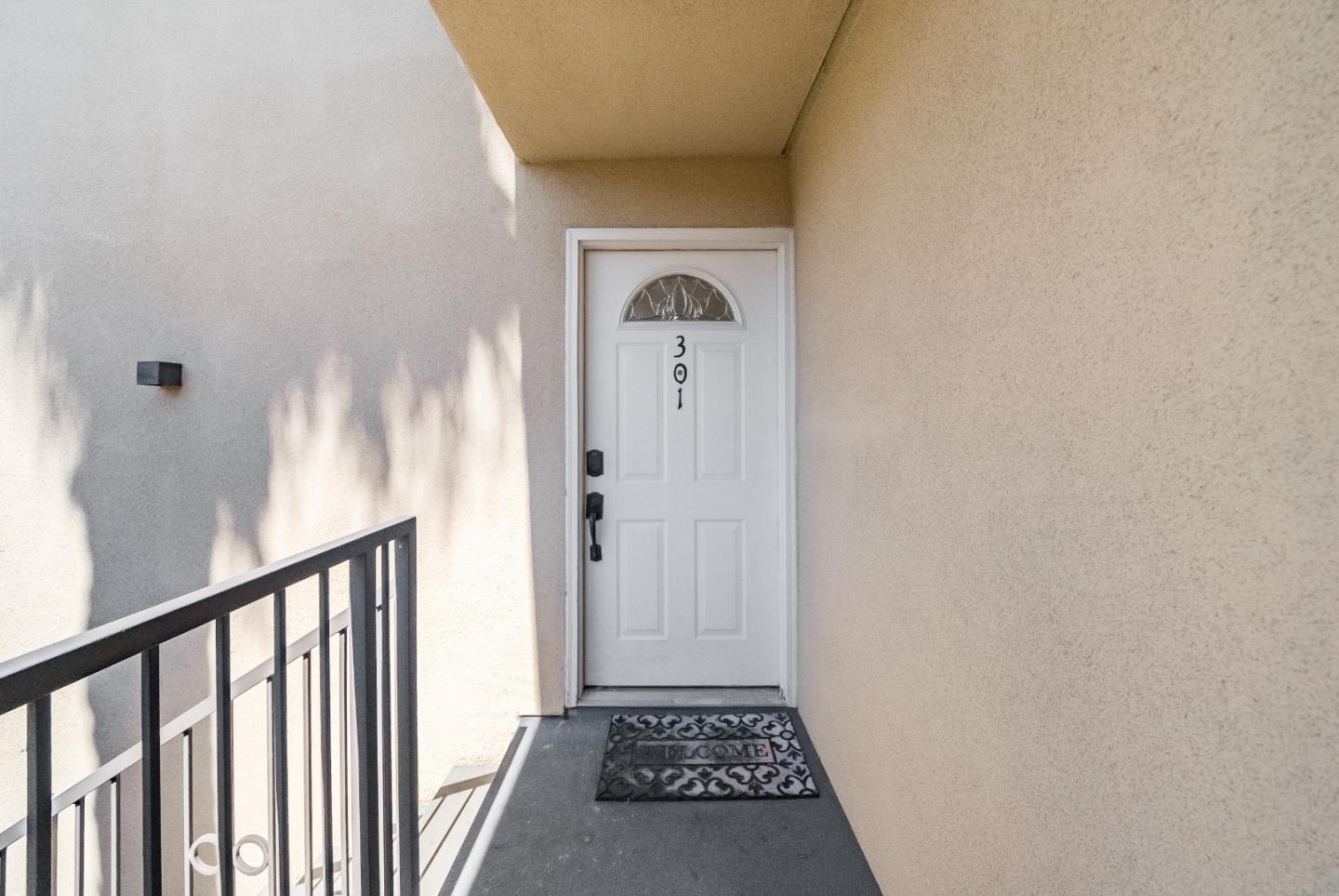 Detail Gallery Image 4 of 36 For 134 Carroll St #301,  Sunnyvale,  CA 94086 - 3 Beds | 2 Baths