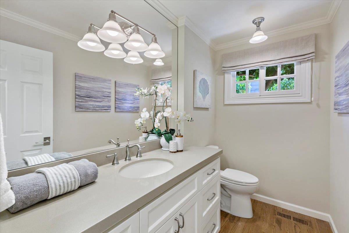 Detail Gallery Image 28 of 48 For 831 Timlott Ln, Palo Alto,  CA 94306 - 5 Beds | 2/1 Baths