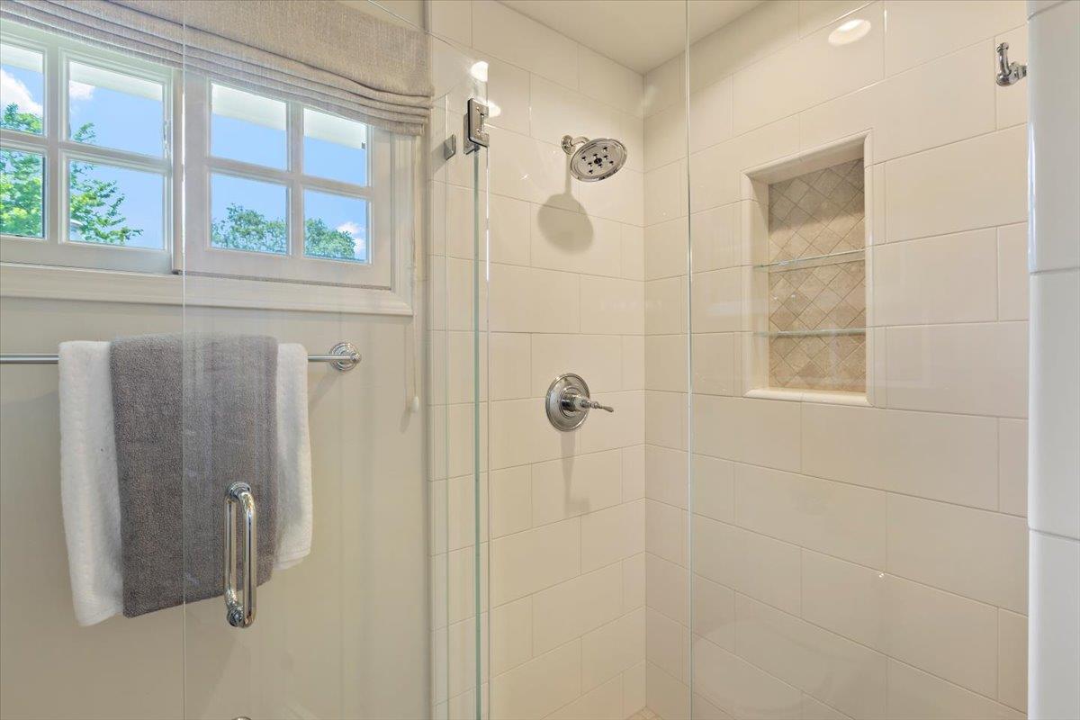 Detail Gallery Image 41 of 48 For 831 Timlott Ln, Palo Alto,  CA 94306 - 5 Beds | 2/1 Baths