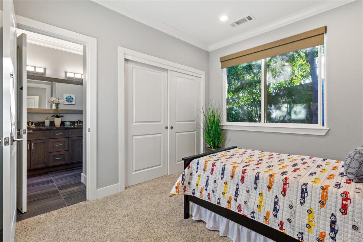 Detail Gallery Image 13 of 33 For 160 Payman Pl, Campbell,  CA 95008 - 4 Beds | 3/1 Baths
