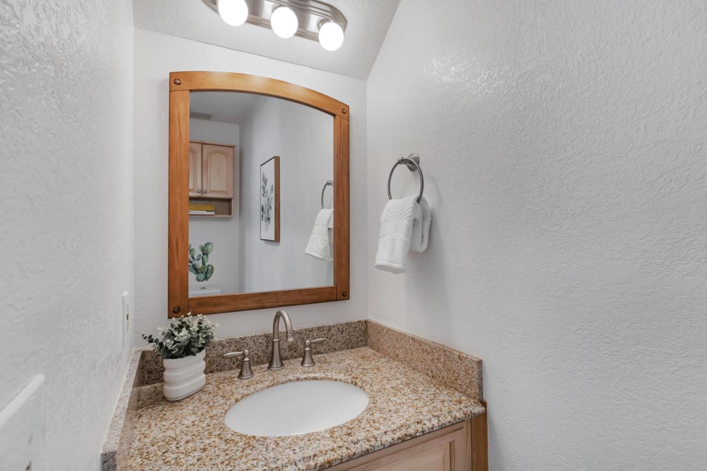 Detail Gallery Image 32 of 34 For 19870 Portal Plaza, Cupertino,  CA 95014 - 2 Beds | 2/1 Baths