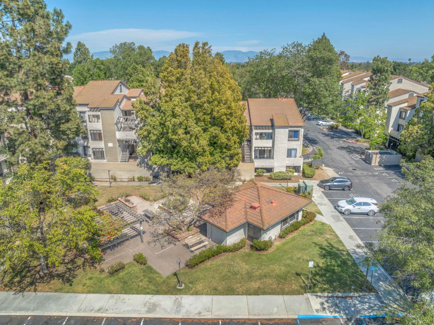 Detail Gallery Image 28 of 41 For 880 E Fremont Ave #706,  Sunnyvale,  CA 94087 - 3 Beds | 2 Baths