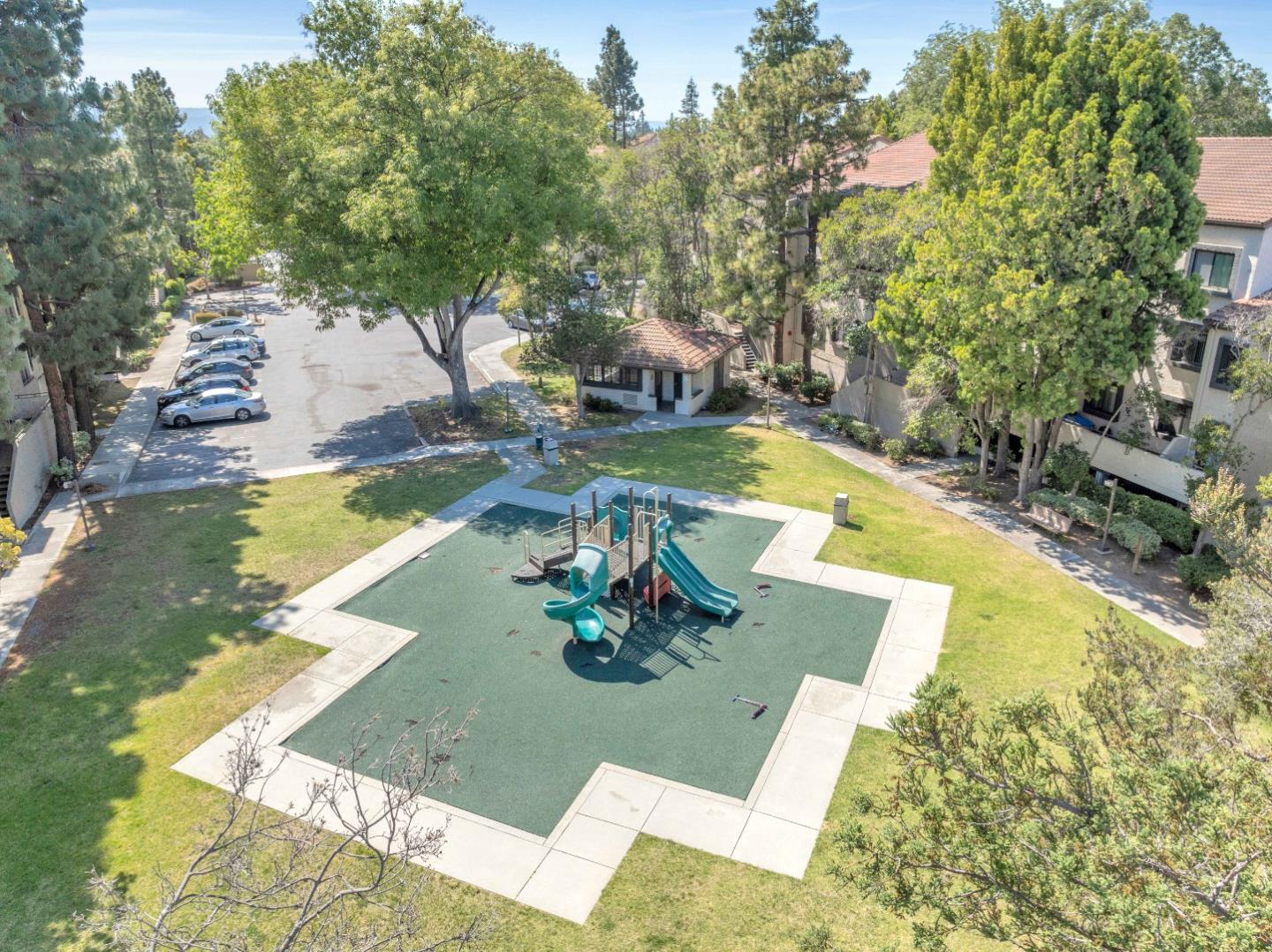 Detail Gallery Image 29 of 41 For 880 E Fremont Ave #706,  Sunnyvale,  CA 94087 - 3 Beds | 2 Baths