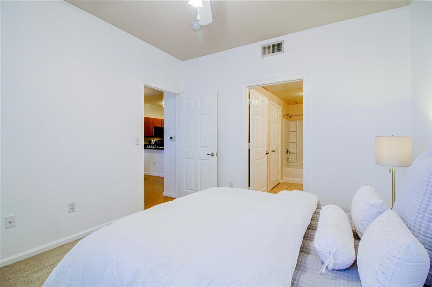 Detail Gallery Image 14 of 32 For 1060 S 3rd St #157,  San Jose,  CA 95112 - 1 Beds | 1 Baths