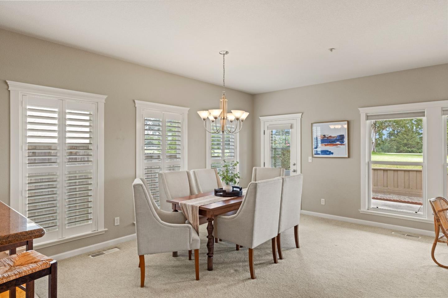 Detail Gallery Image 21 of 54 For 2549 Colonial Cir, Royal Oaks,  CA 95076 - 3 Beds | 2/1 Baths