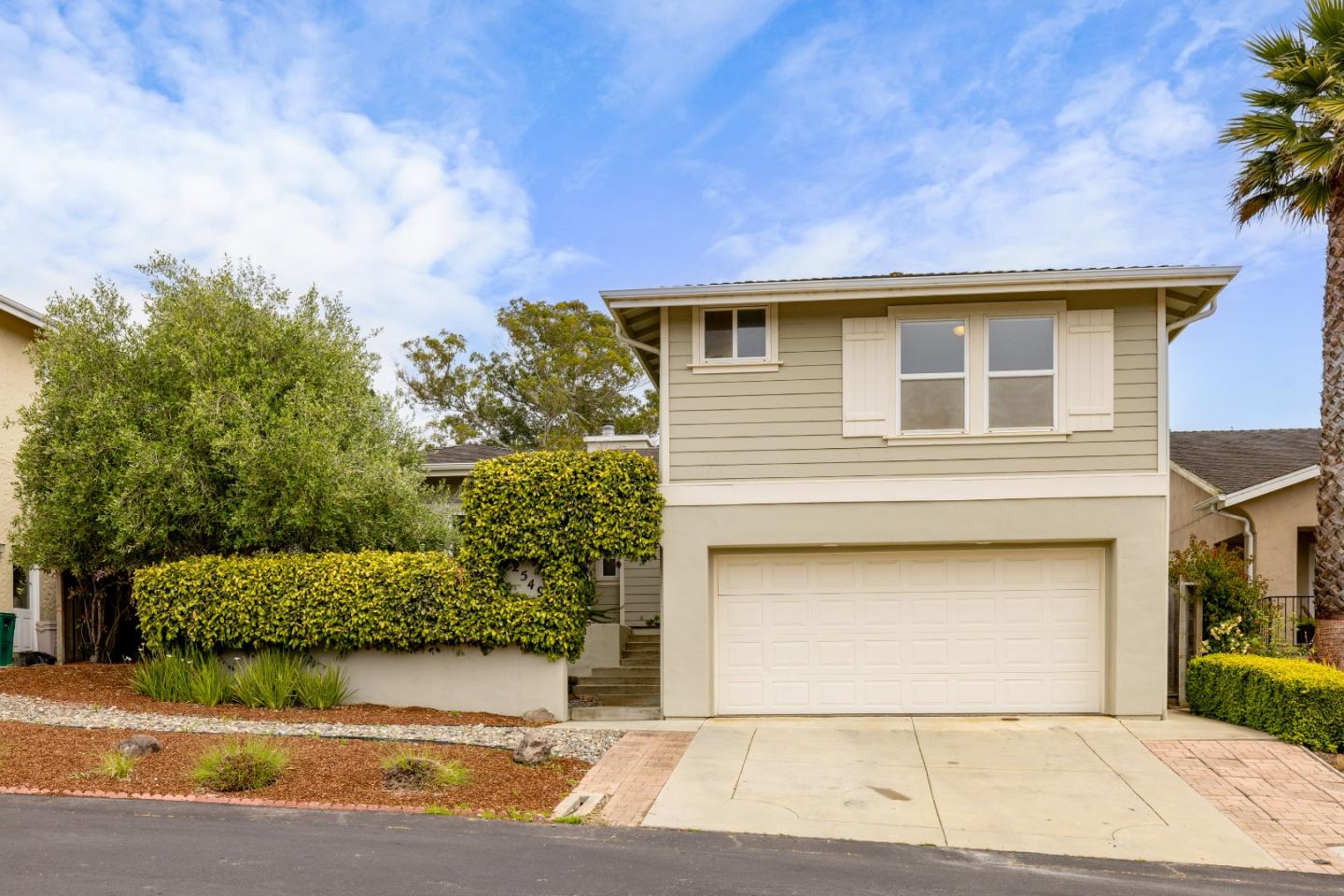 Detail Gallery Image 51 of 54 For 2549 Colonial Cir, Royal Oaks,  CA 95076 - 3 Beds | 2/1 Baths