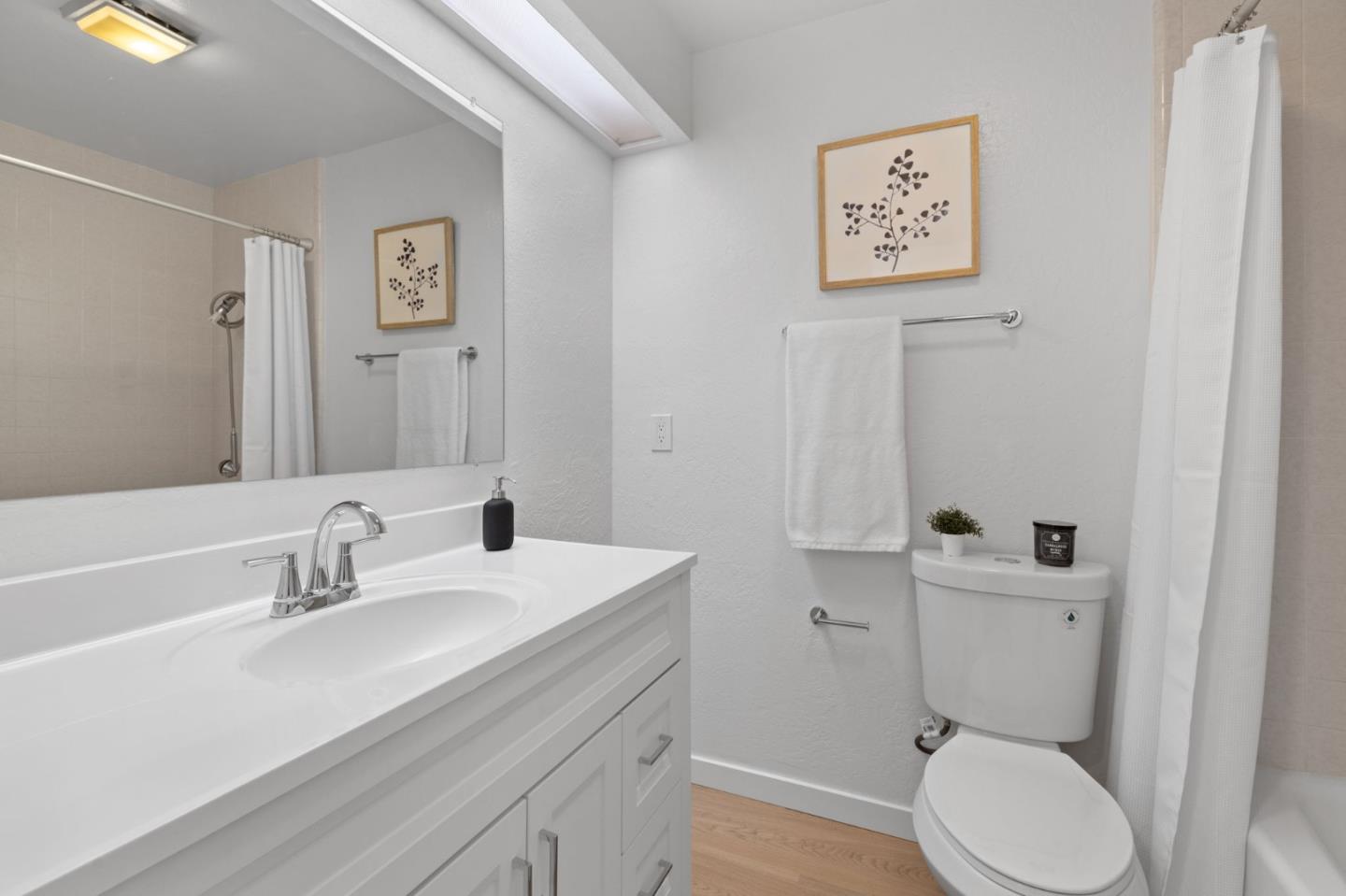 Detail Gallery Image 15 of 22 For 2329 Ticonderoga Dr, San Mateo,  CA 94402 - 2 Beds | 2/1 Baths