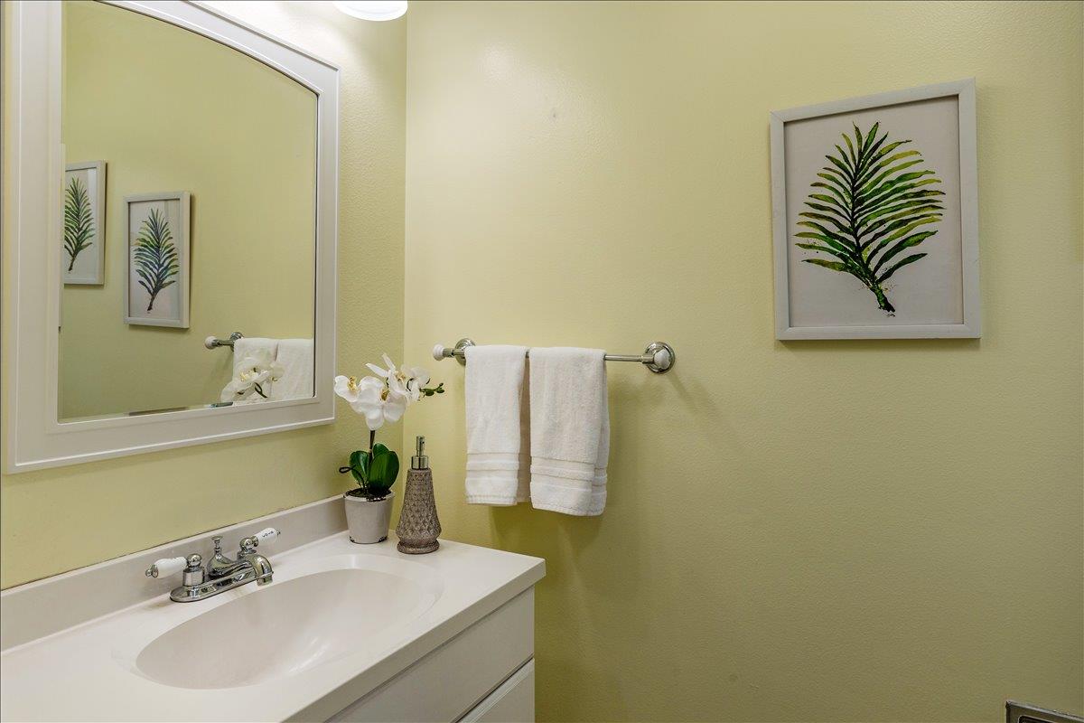 Detail Gallery Image 20 of 27 For 1706 Husted Ave, San Jose,  CA 95124 - 4 Beds | 2/1 Baths