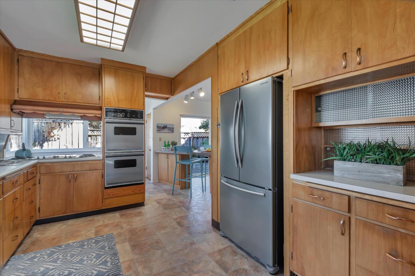 Detail Gallery Image 11 of 36 For 202 Terrace Way, Capitola,  CA 95010 - 3 Beds | 2/1 Baths