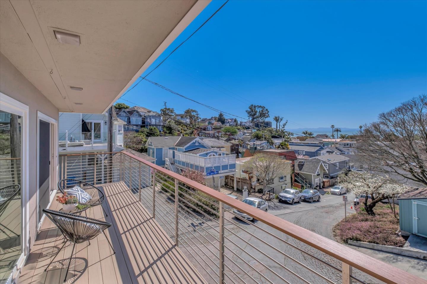 Detail Gallery Image 21 of 36 For 202 Terrace Way, Capitola,  CA 95010 - 3 Beds | 2/1 Baths