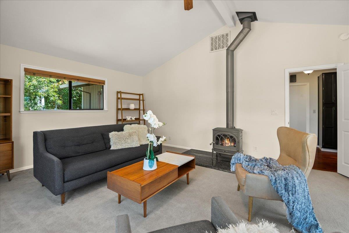 Detail Gallery Image 17 of 46 For 24182 Loma Prieta Ave, Los Gatos,  CA 95033 - 3 Beds | 2 Baths
