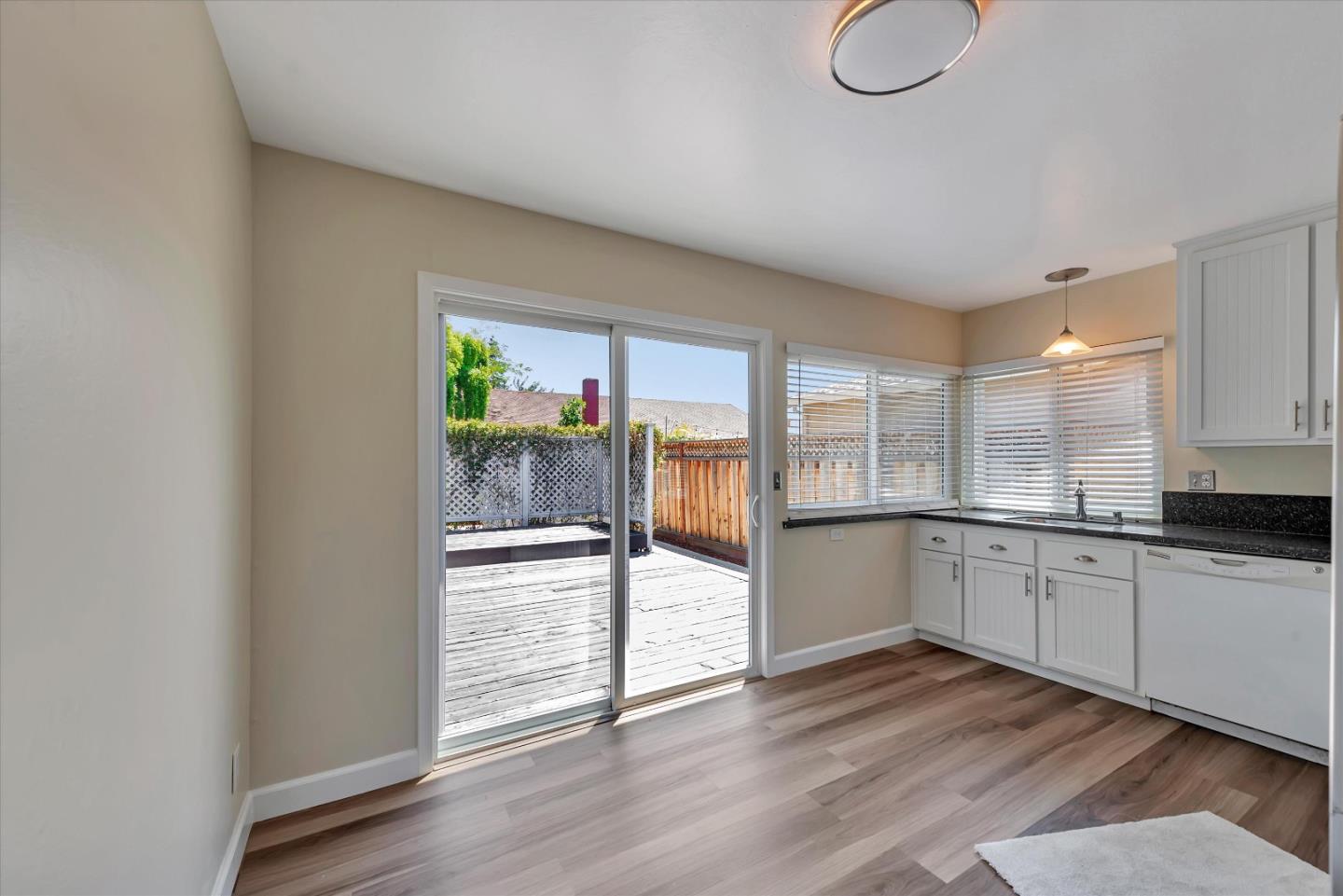 Detail Gallery Image 10 of 40 For 462 Meadow Dale Ct, San Jose,  CA 95136 - 3 Beds | 2 Baths