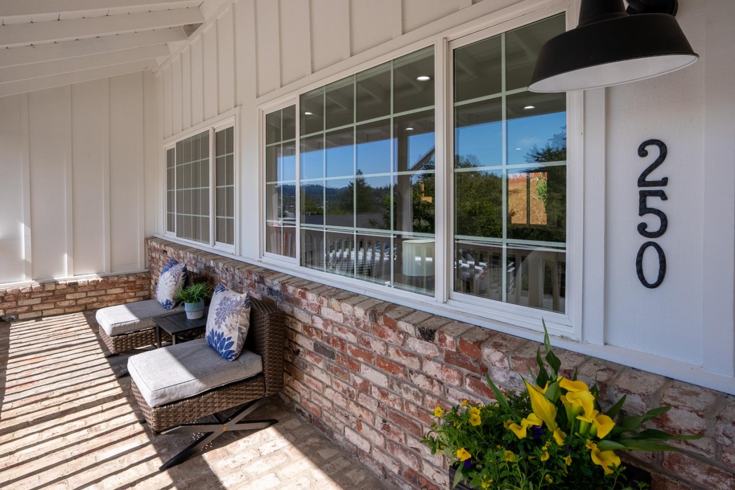 Detail Gallery Image 3 of 58 For 250 Southwood Dr, Scotts Valley,  CA 95066 - 6 Beds | 4 Baths