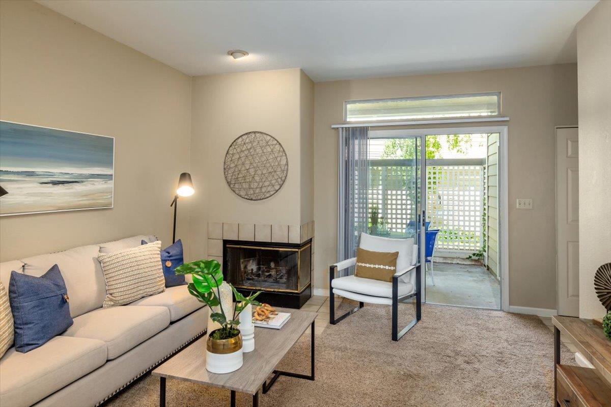 Detail Gallery Image 2 of 32 For 920 Lake Tahoe Ct, San Jose,  CA 95123 - 2 Beds | 2 Baths