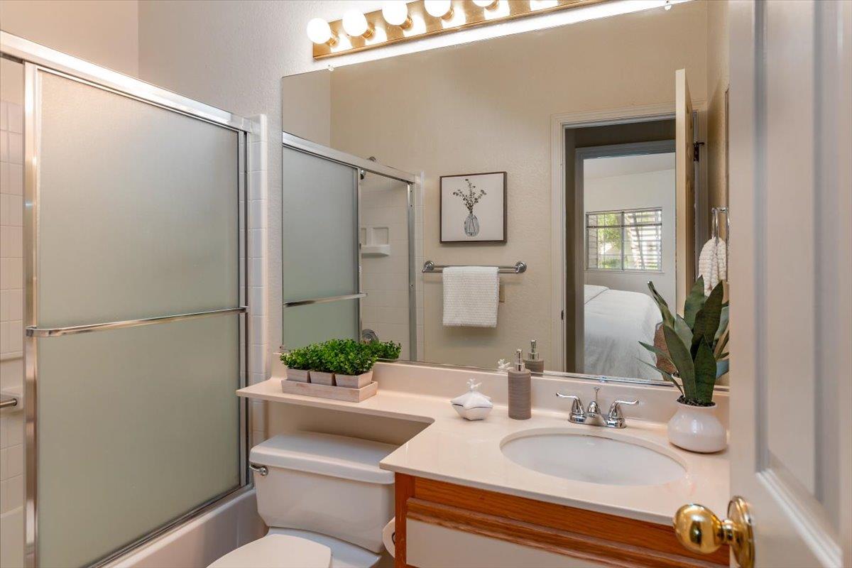 Detail Gallery Image 7 of 32 For 920 Lake Tahoe Ct, San Jose,  CA 95123 - 2 Beds | 2 Baths