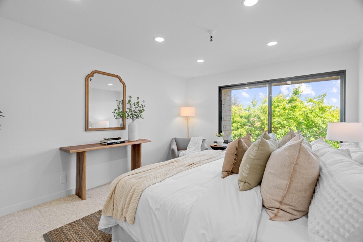 Detail Gallery Image 12 of 20 For 2111 Latham St #323,  Mountain View,  CA 94040 - 2 Beds | 2 Baths