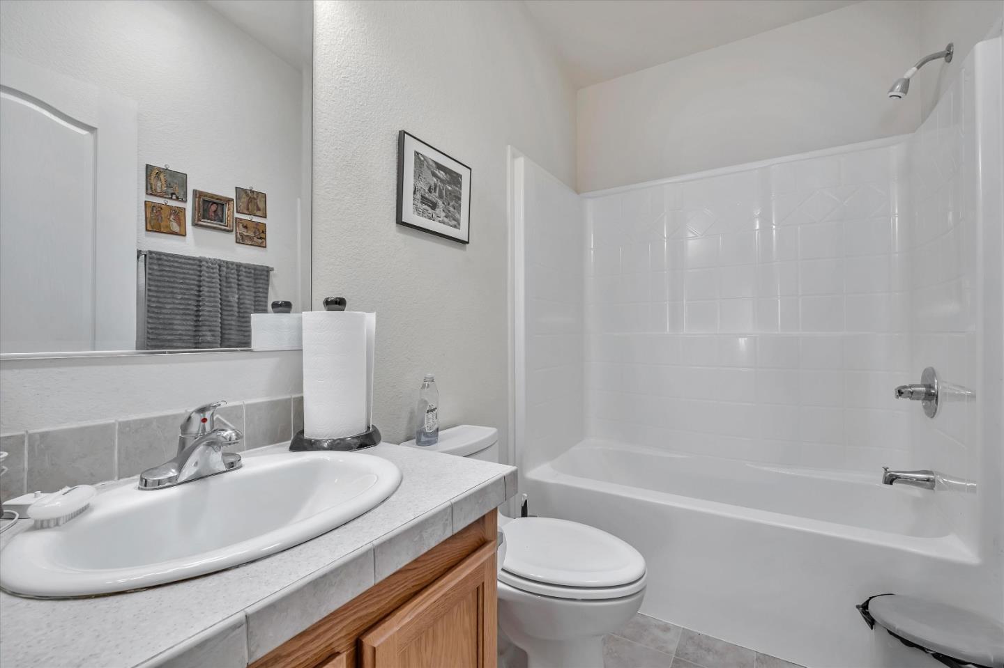 Detail Gallery Image 14 of 22 For 144 Holm Rd #23,  Watsonville,  CA 95076 - 3 Beds | 2 Baths