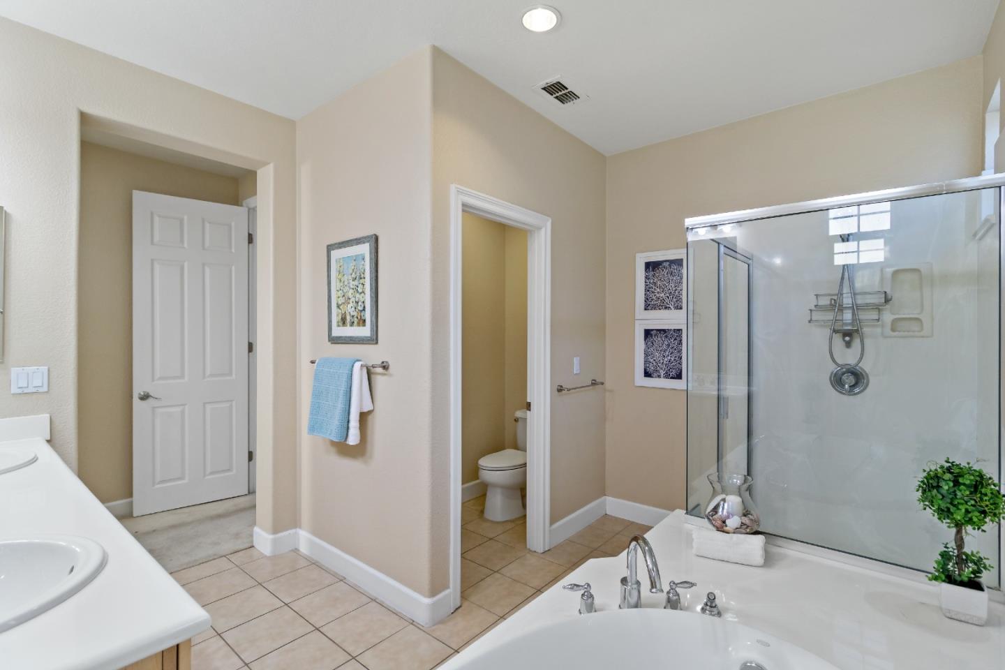 Detail Gallery Image 26 of 43 For 2339 Plateau Dr, San Jose,  CA 95125 - 3 Beds | 2/1 Baths