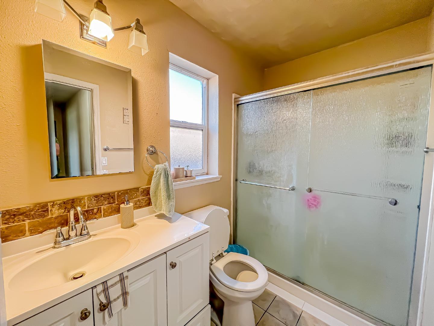Detail Gallery Image 10 of 36 For 13263 Jackson St, Salinas,  CA 93906 - 3 Beds | 2 Baths