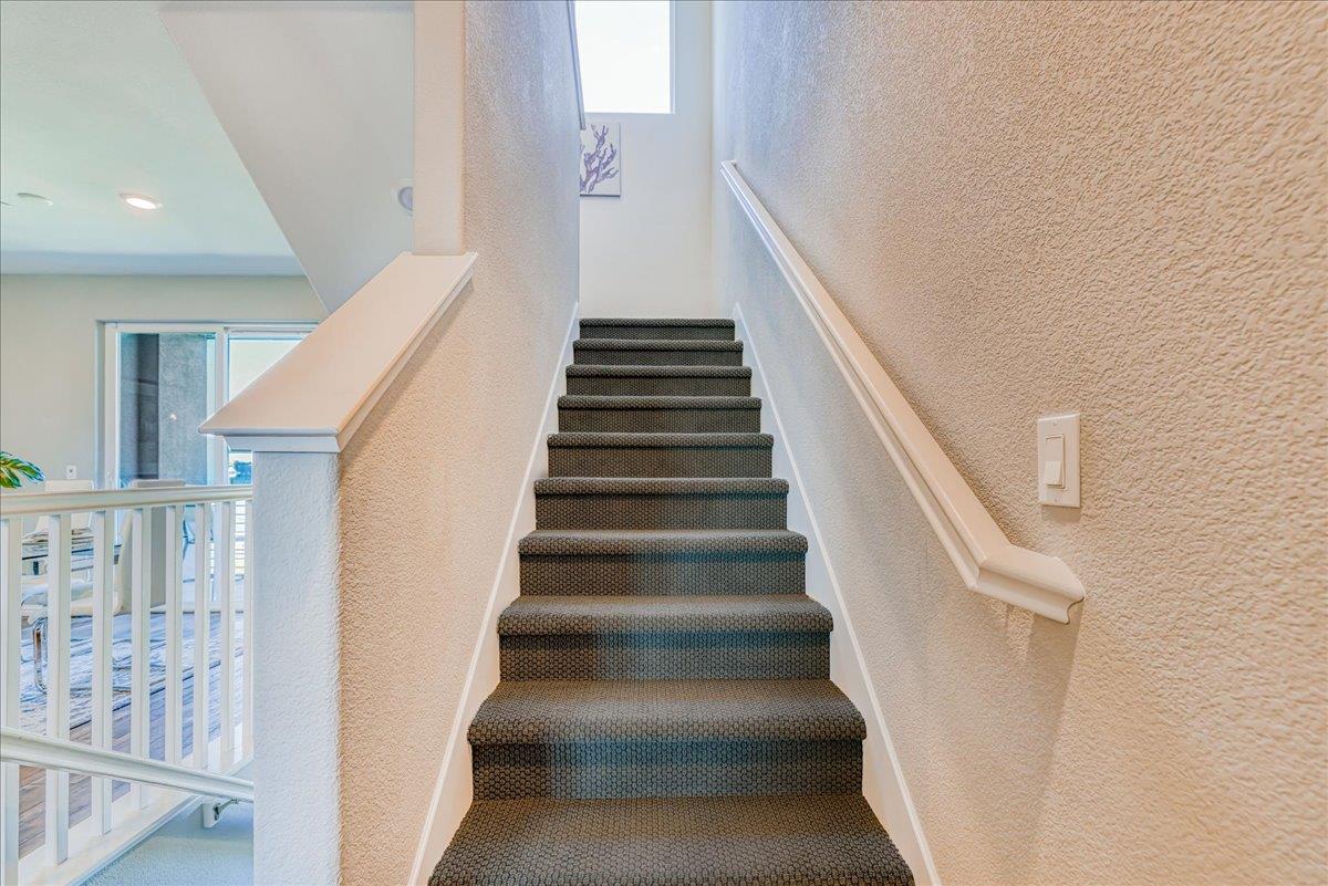 Detail Gallery Image 43 of 91 For 623 Sentinel Dr, Alameda,  CA 94501 - 3 Beds | 2/1 Baths