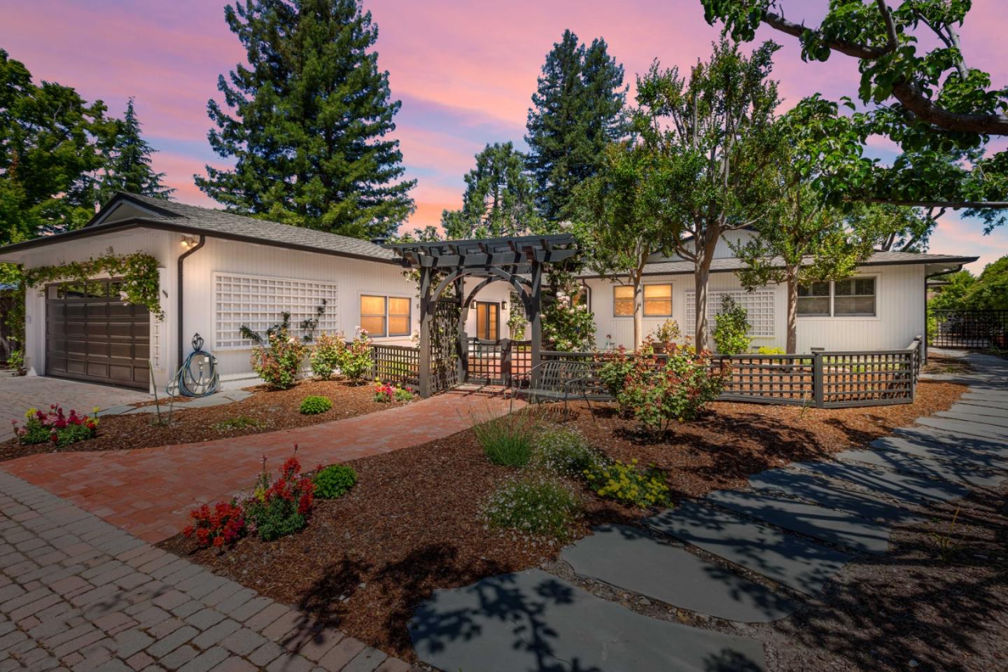 Detail Gallery Image 1 of 1 For 12500 Green Meadow Ln, Saratoga,  CA 95070 - 4 Beds | 2/1 Baths