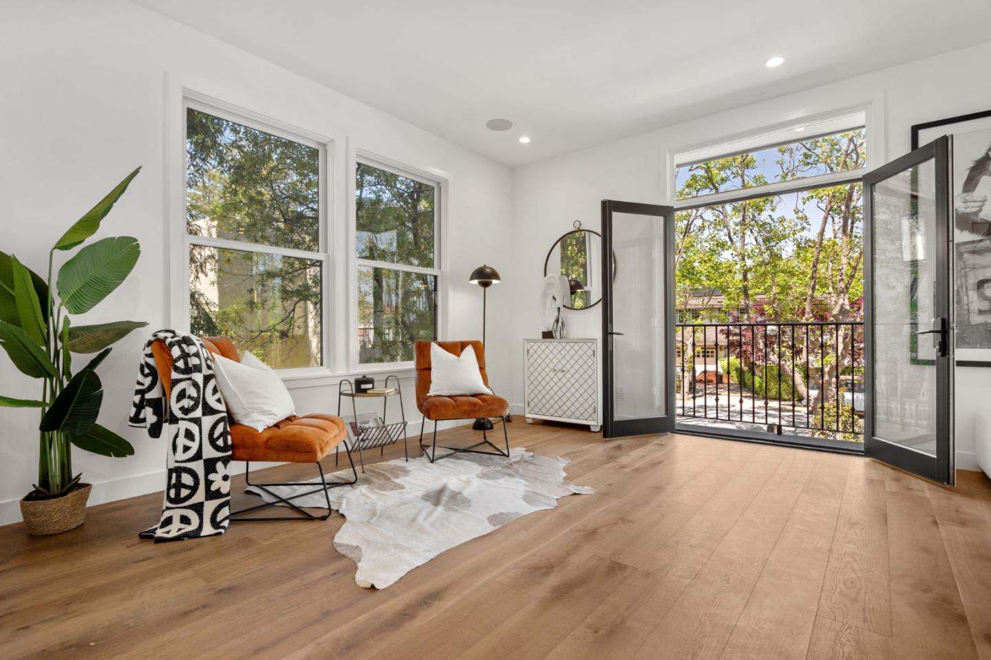 Detail Gallery Image 10 of 79 For 341 Occidental Ave, Burlingame,  CA 94010 - 5 Beds | 4/2 Baths