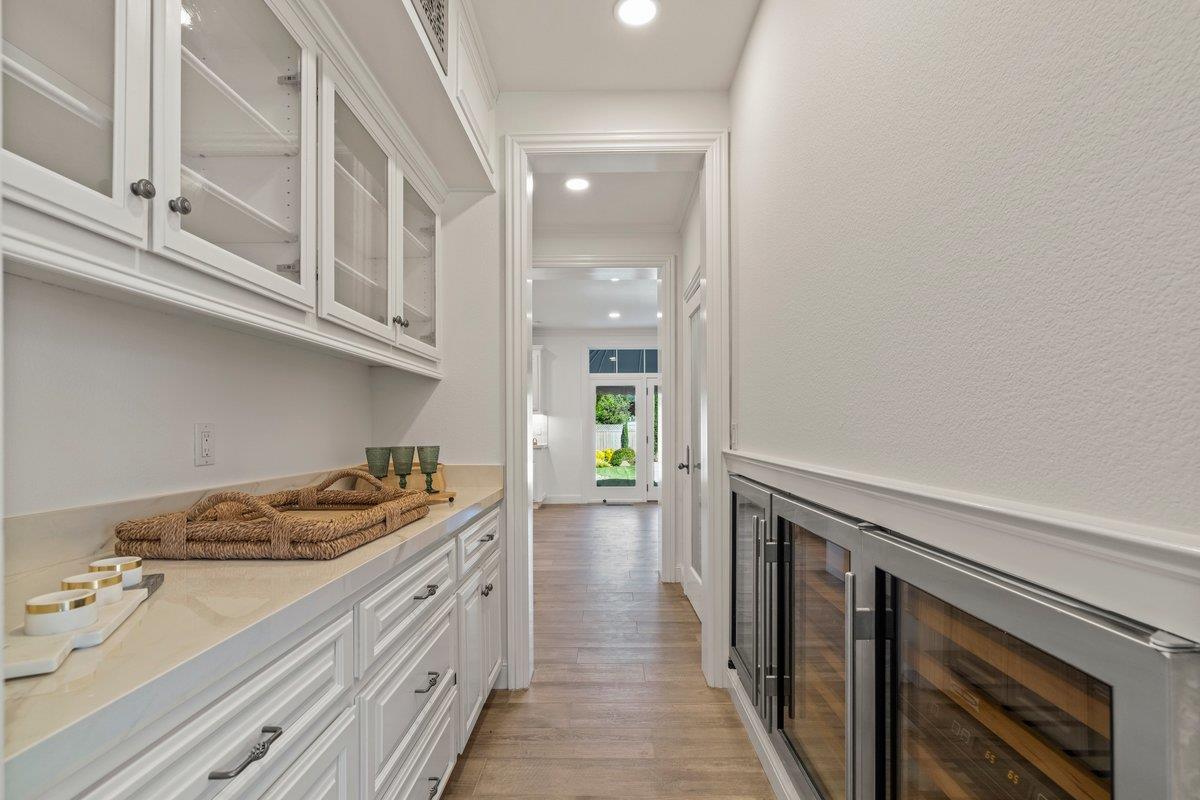 Detail Gallery Image 8 of 34 For 16382 Robie Ln, Los Gatos,  CA 95032 - 4 Beds | 3/1 Baths