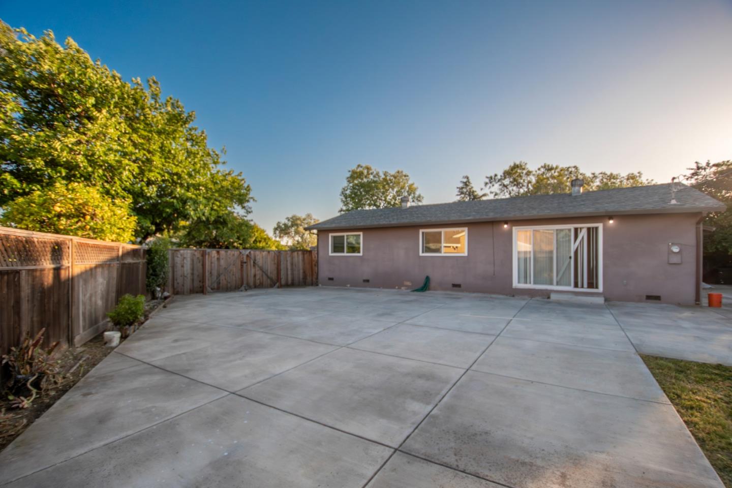 Detail Gallery Image 28 of 29 For 282 Barker St, Milpitas,  CA 95035 - 3 Beds | 2 Baths