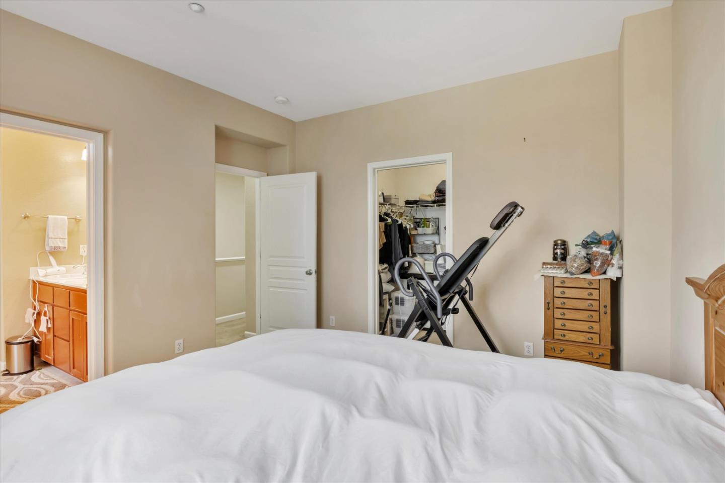 Detail Gallery Image 23 of 35 For 22500 Amador St #5,  Hayward,  CA 94541 - 3 Beds | 2/1 Baths