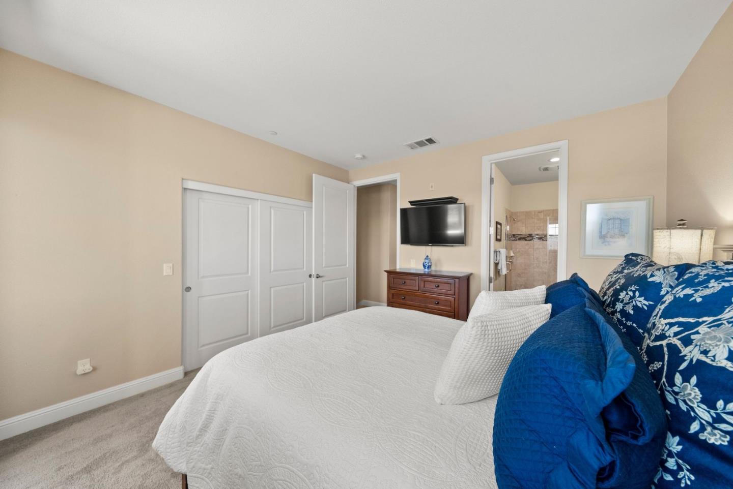 Detail Gallery Image 16 of 34 For 644 Turnbuckle Dr #2002,  Redwood City,  CA 94063 - 3 Beds | 2/1 Baths