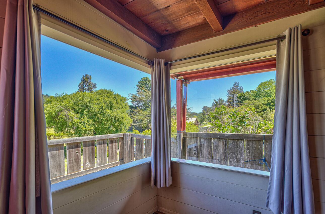 Detail Gallery Image 11 of 42 For 28120 Schulte Rd, Carmel,  CA 93923 - 4 Beds | 2 Baths