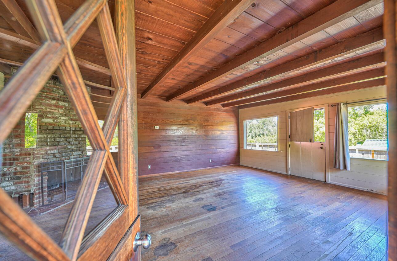 Detail Gallery Image 8 of 42 For 28120 Schulte Rd, Carmel,  CA 93923 - 4 Beds | 2 Baths