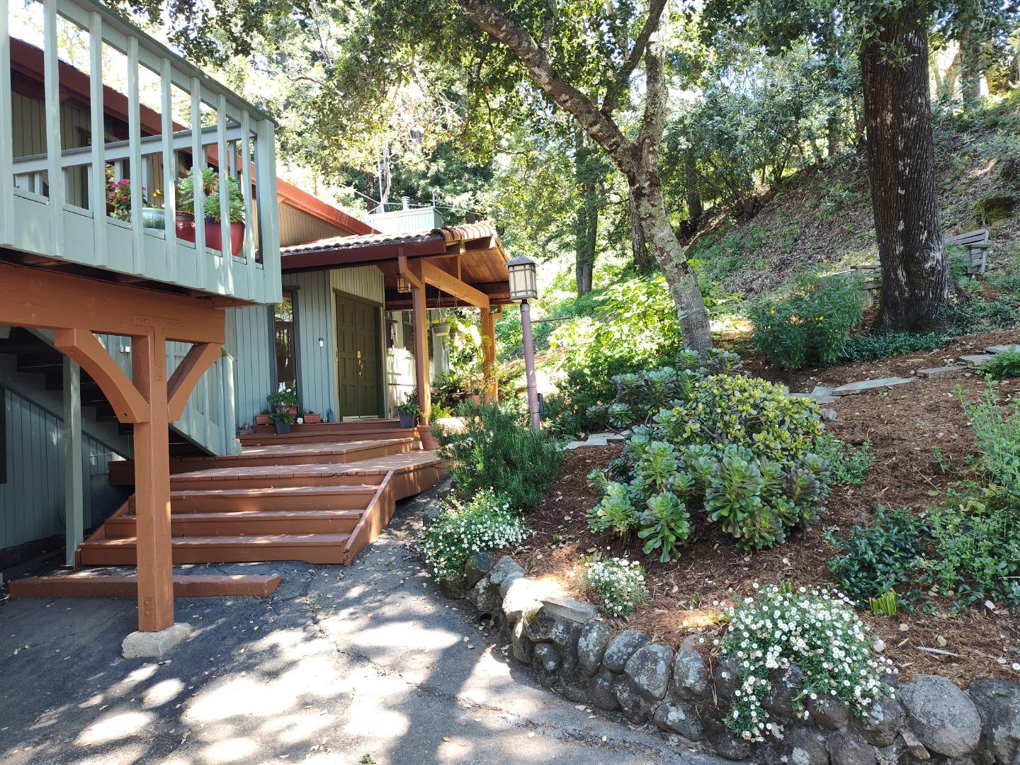 Detail Gallery Image 10 of 30 For 22420 Old Logging Rd, Los Gatos,  CA 95033 - 4 Beds | 2/1 Baths