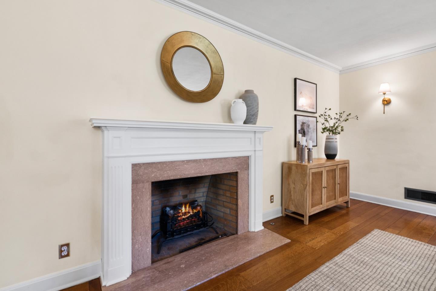 Detail Gallery Image 11 of 87 For 2064 University Ave, San Jose,  CA 95128 - 3 Beds | 2/1 Baths