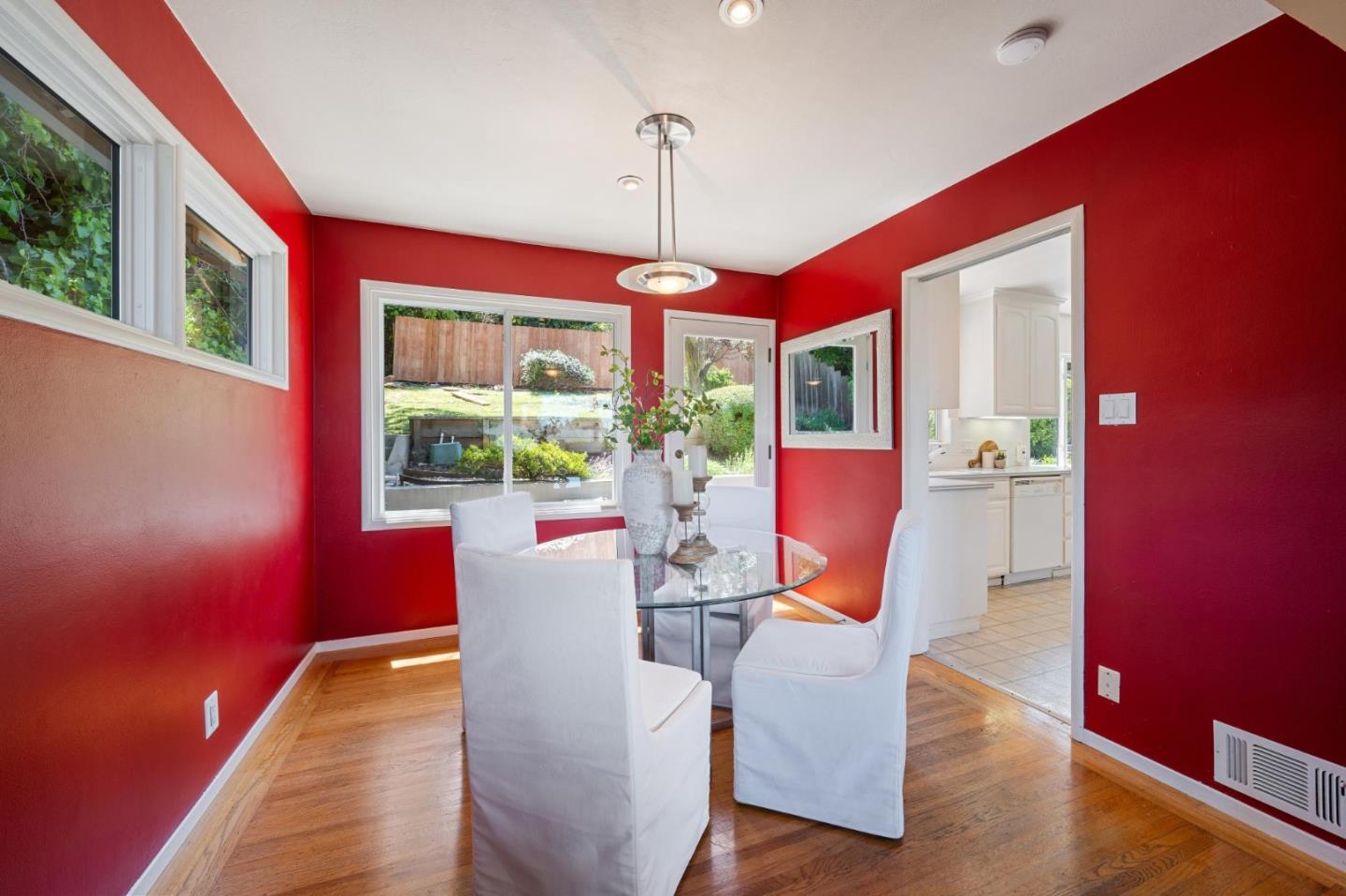 Detail Gallery Image 11 of 38 For 317 Rolling Hills Ave, San Mateo,  CA 94403 - 3 Beds | 1 Baths